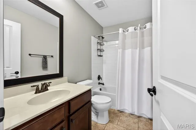 $669,000 | 22 Fall Flower Court, Eureka, MO 63025