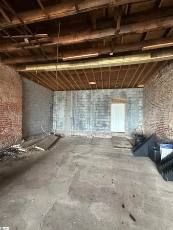 $2,500 | 226 South Main Street, Woodruff, SC 29388