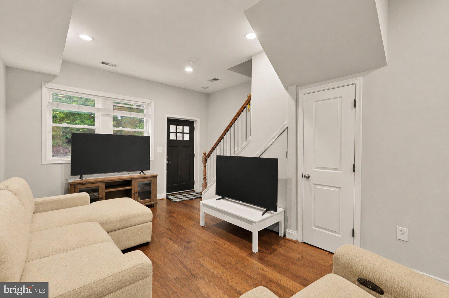 1177 3rd Street Northeast Washington, DC 20002 - Photo 5 of 16