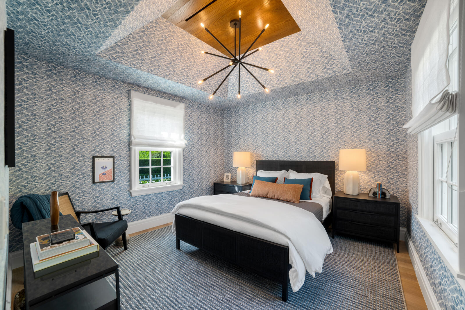 284 Monterey Road Palm Beach, FL 33480 - Photo 12 of 21 Guest Room