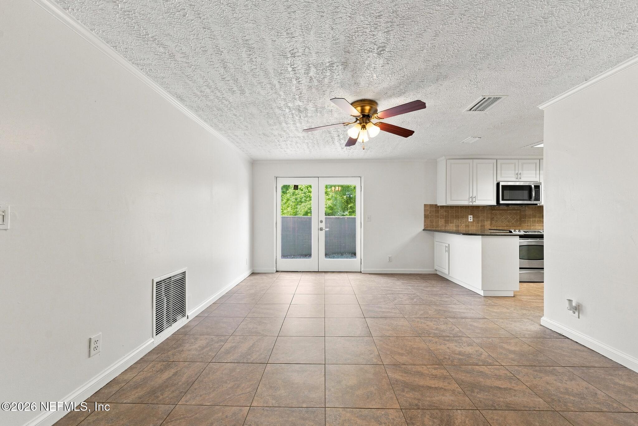 1504 Hammondwood Road North Jacksonville, FL 32221 - Photo 4 of 20 11_1504_Hammondwood_Rd_N-8644