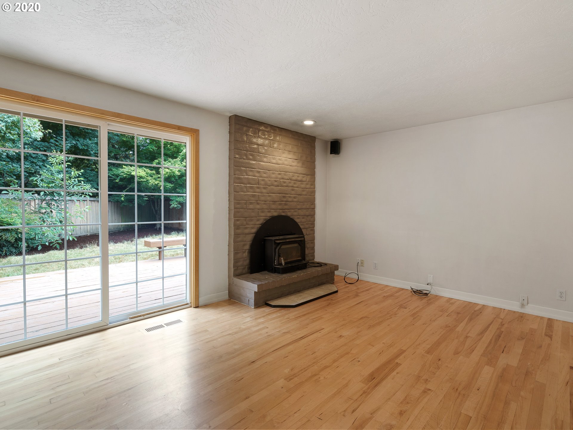 6582 E Street Springfield, OR 97478 - Photo 13 of 32