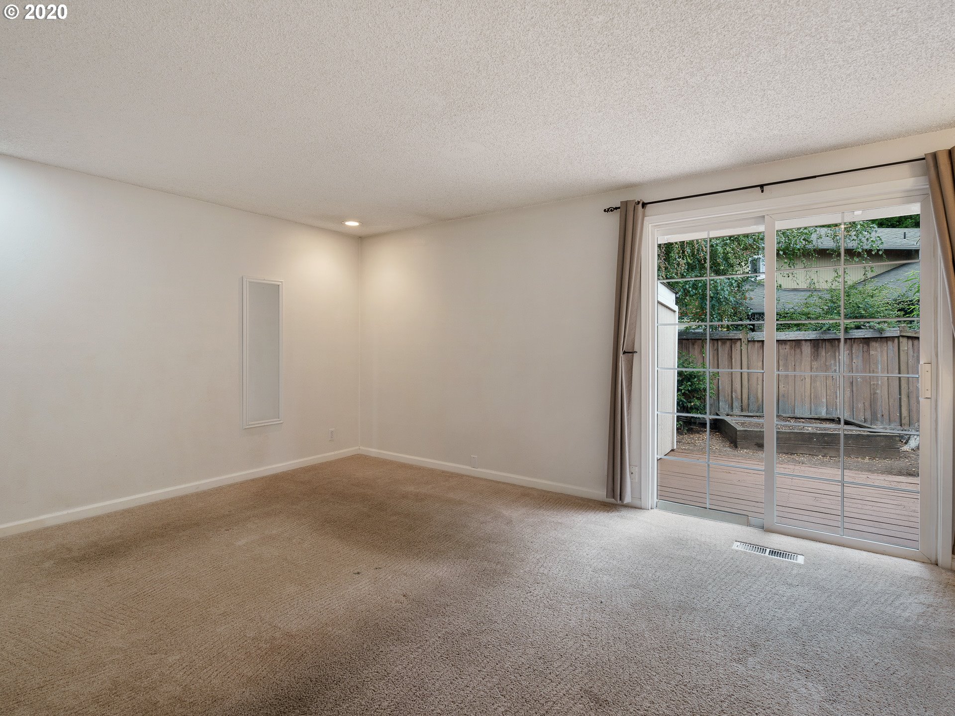 6582 E Street Springfield, OR 97478 - Photo 14 of 32