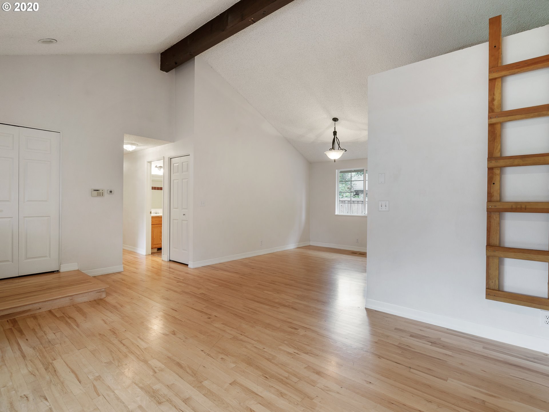 6582 E Street Springfield, OR 97478 - Photo 5 of 32