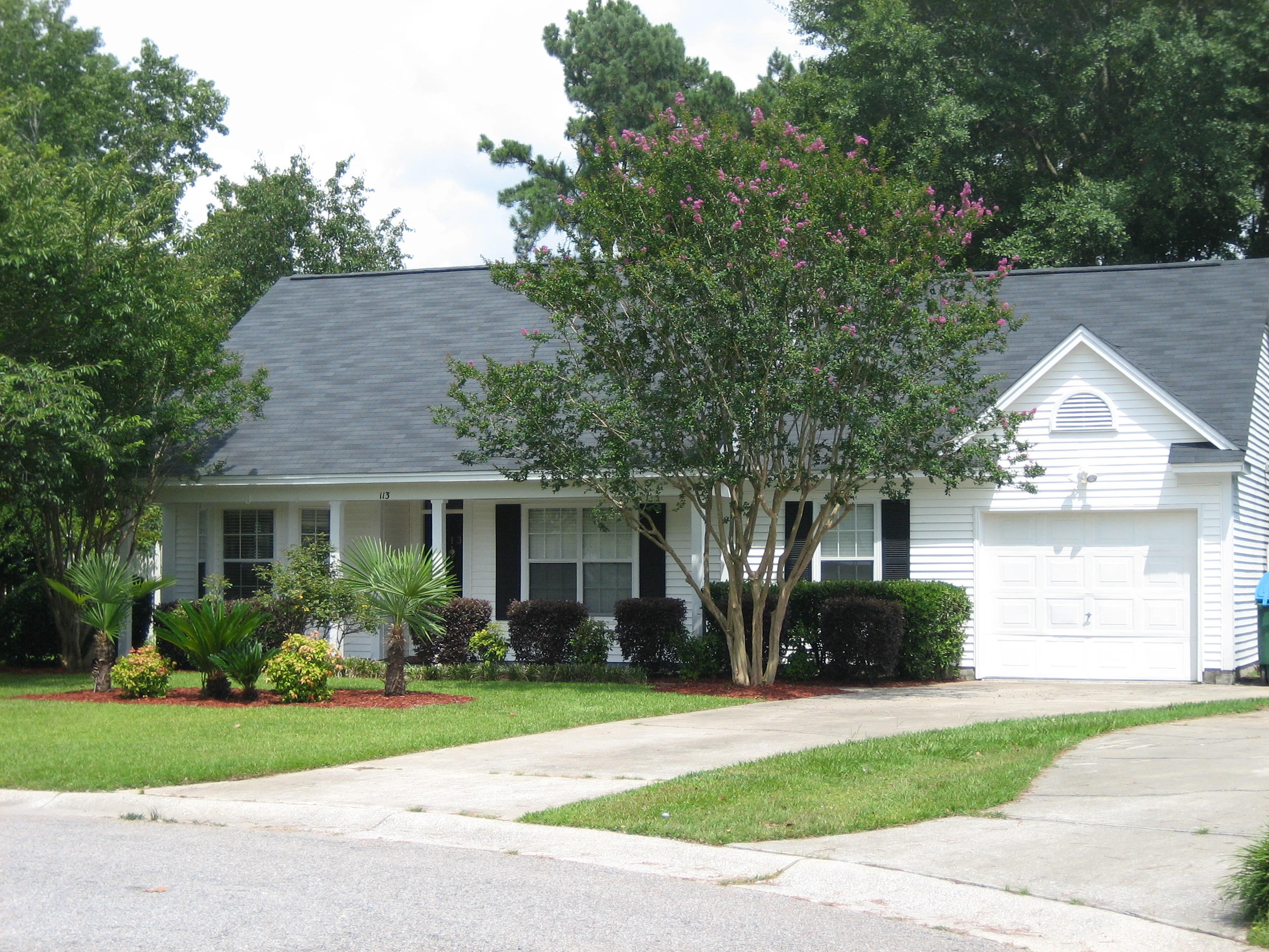 113 Jarett Road Summerville, SC 29485 - Photo 1 of 21 IMG_5077 003
