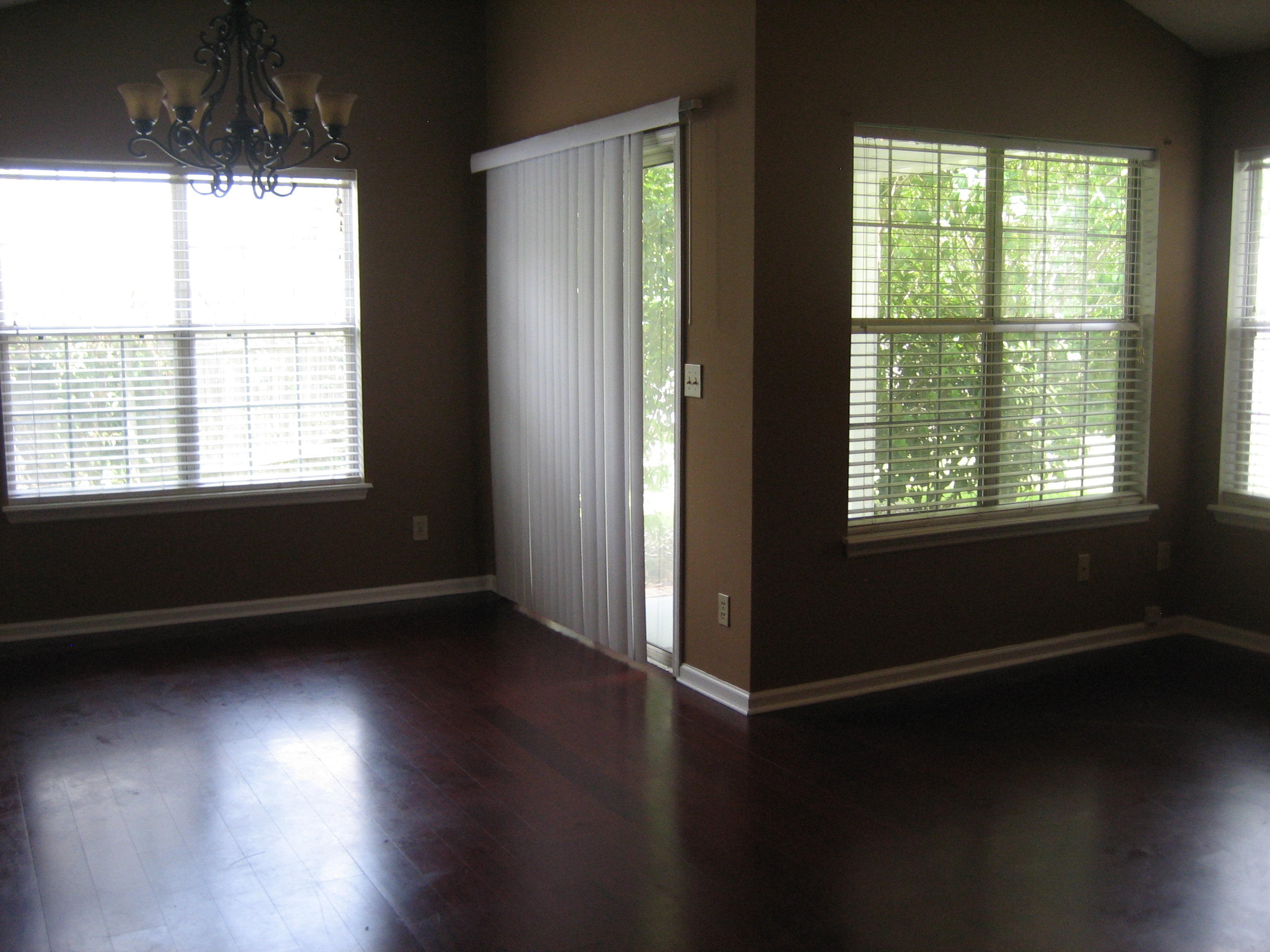 113 Jarett Road Summerville, SC 29485 - Photo 5 of 21 IMG_5102 028