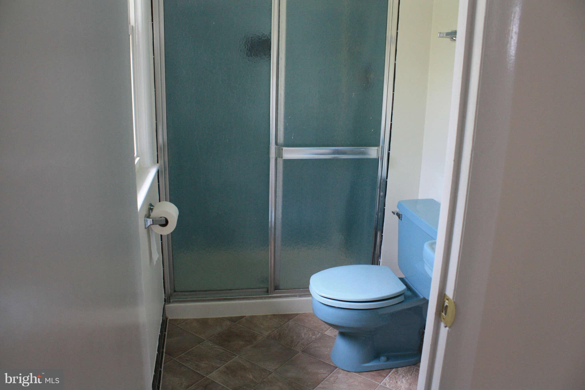 6843 Trexler Road Hyattsville, MD 20784 - Photo 11 of 13 Bath