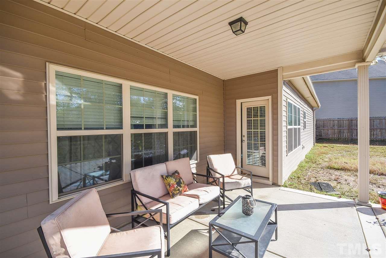 146 Shellbark Drive Spring Lake, NC 28390 - Photo 19 of 25 a living room with furniture