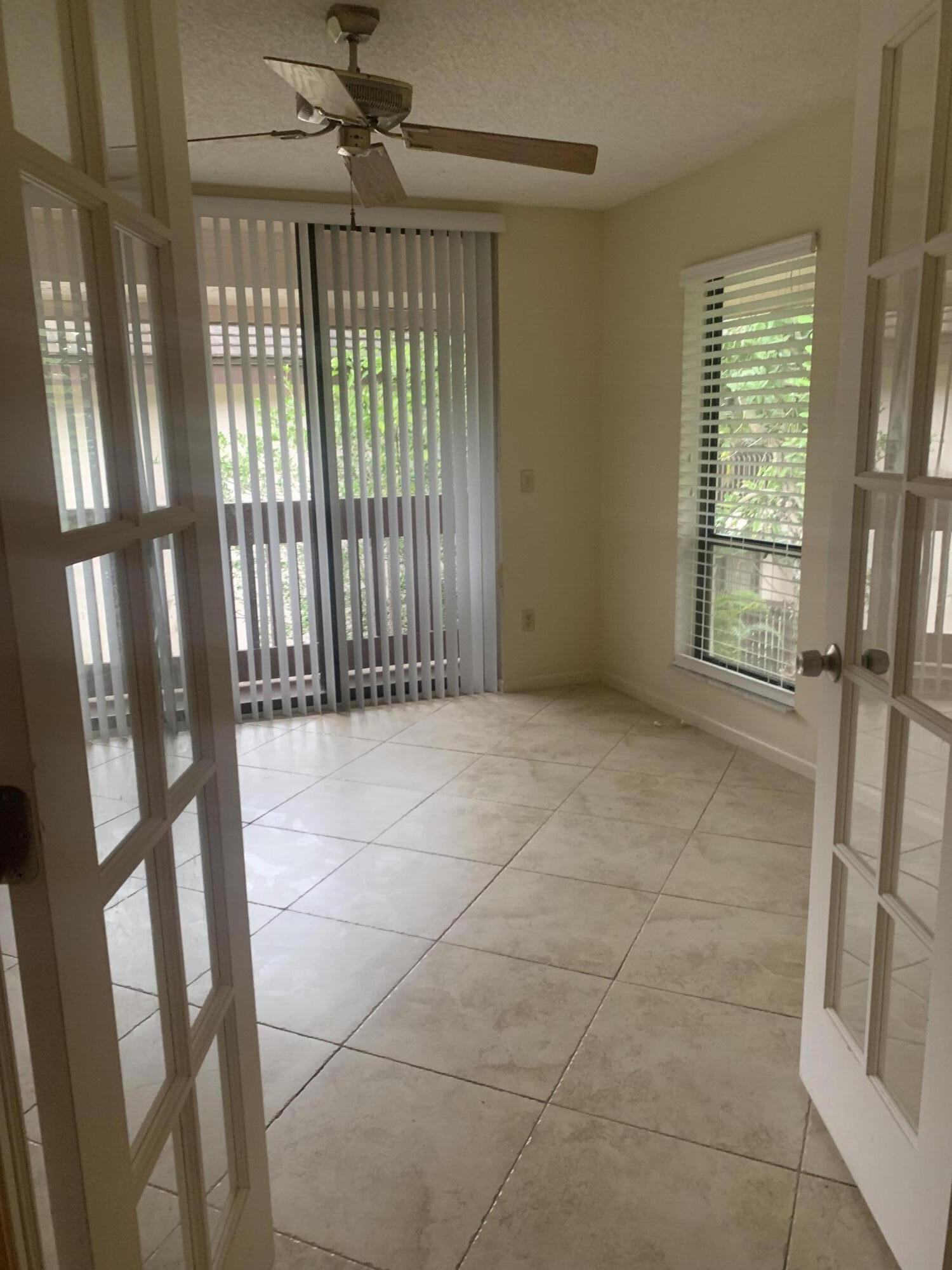 9298 Sable Ridge Circle, Unit D Boca Raton, FL 33428 - Photo 10 of 30 IMG-4229