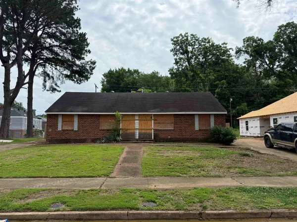 $135,000 | 186 Hayden Place, Memphis, TN 38111