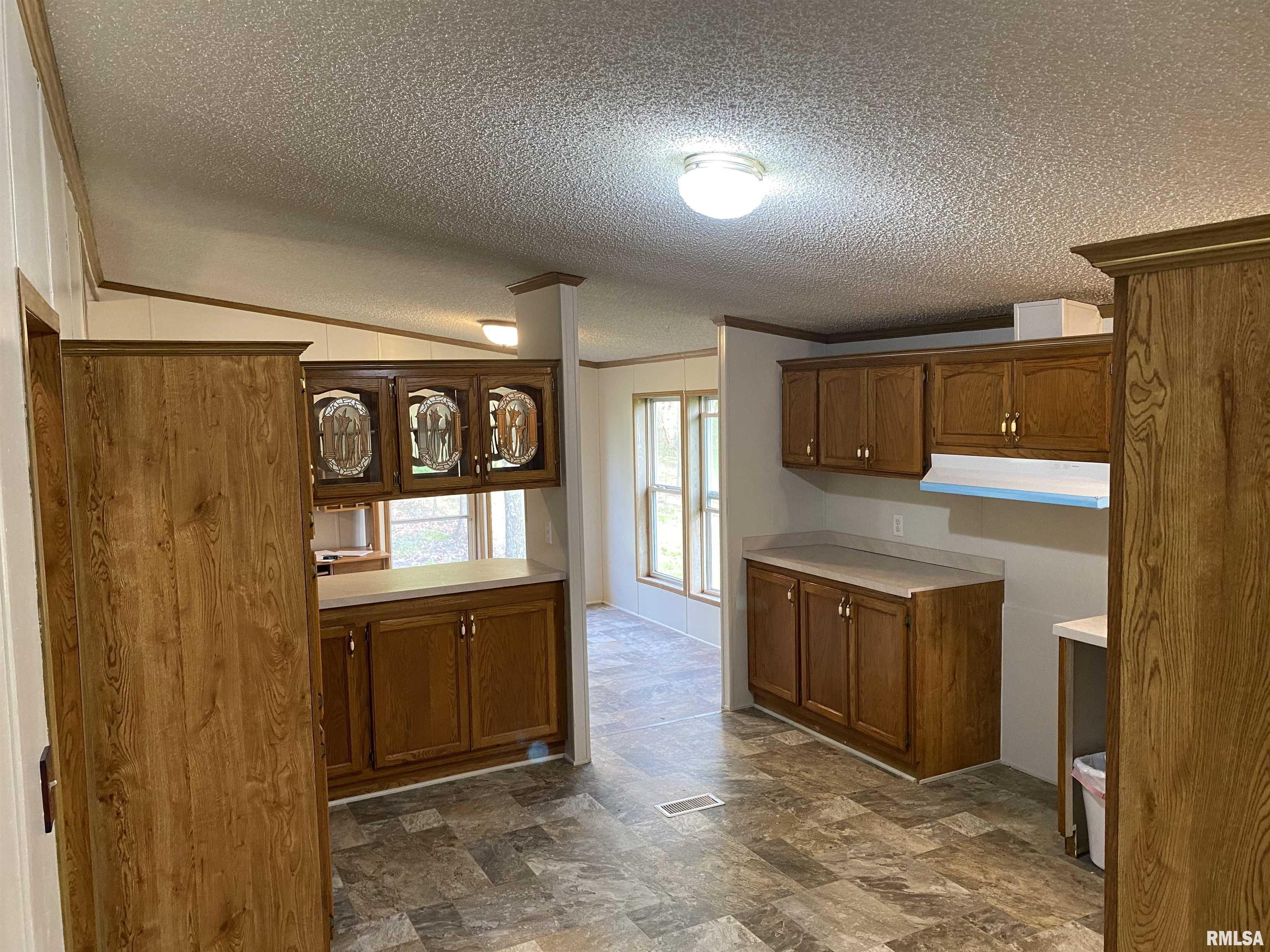 2450 County Farm Road Kell, IL 62853 - Photo 5 of 23