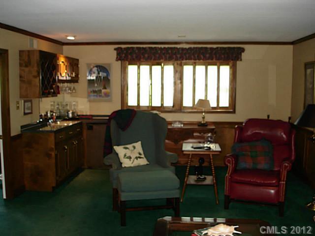 3011 Goneaway Road Charlotte, NC 28210 - Photo 8 of 16 Gallery Image 8