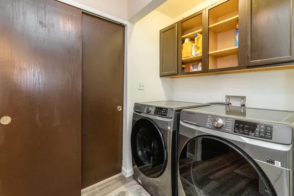 $309,900 | 18645 Emerald Drive, Unit E, Brookfield, WI 53045