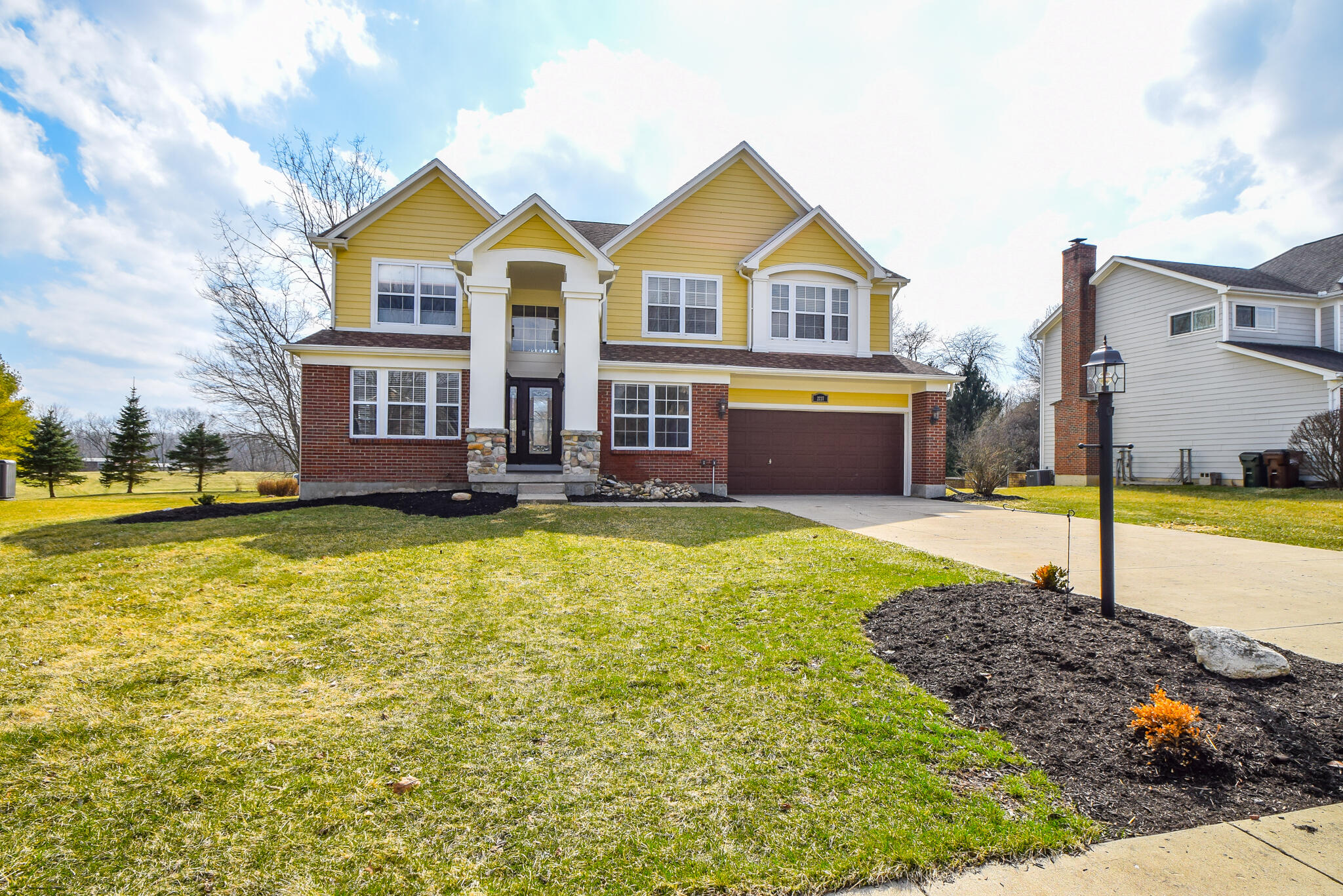 2237 Hunters Ridge Boulevard Dayton, OH 45434 - Photo 2 of 62