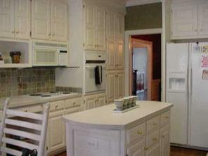 4641 Curraghmore Road Charlotte, NC 28210 - Photo 6 of 8 Gallery Image 6