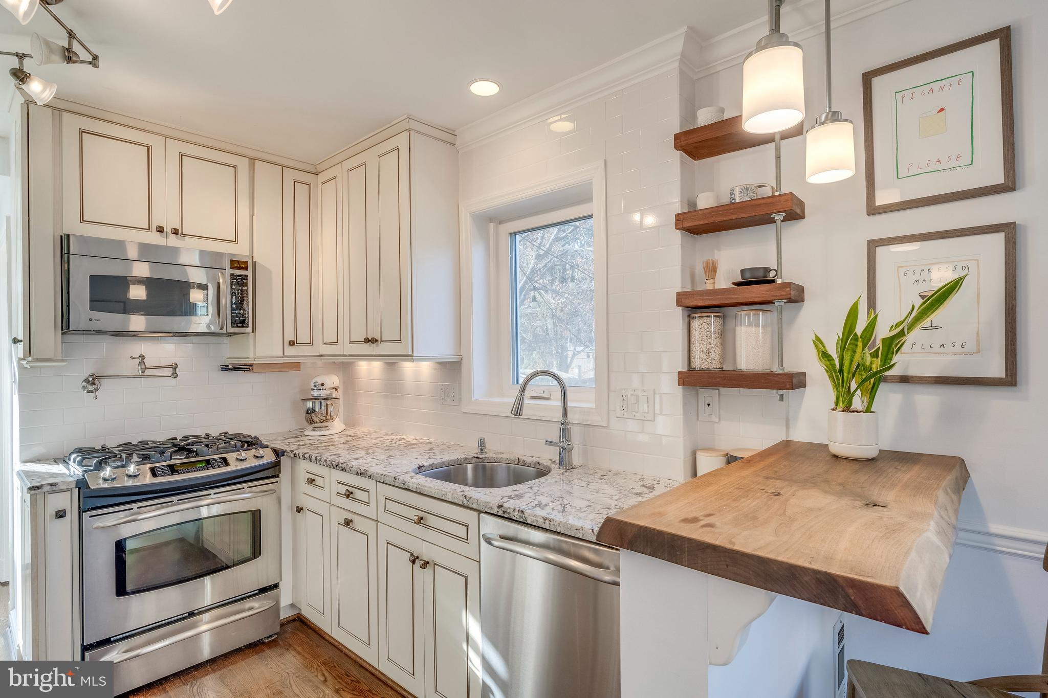 5909 Wilmett Road Bethesda, MD 20817 - Photo 15 of 40 Gallery Image 15