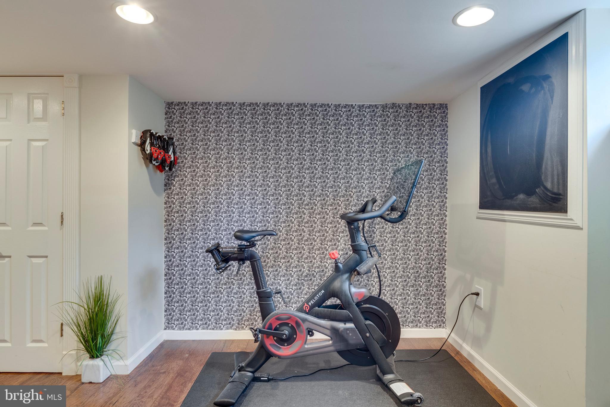 5909 Wilmett Road Bethesda, MD 20817 - Photo 32 of 40 Gallery Image 32