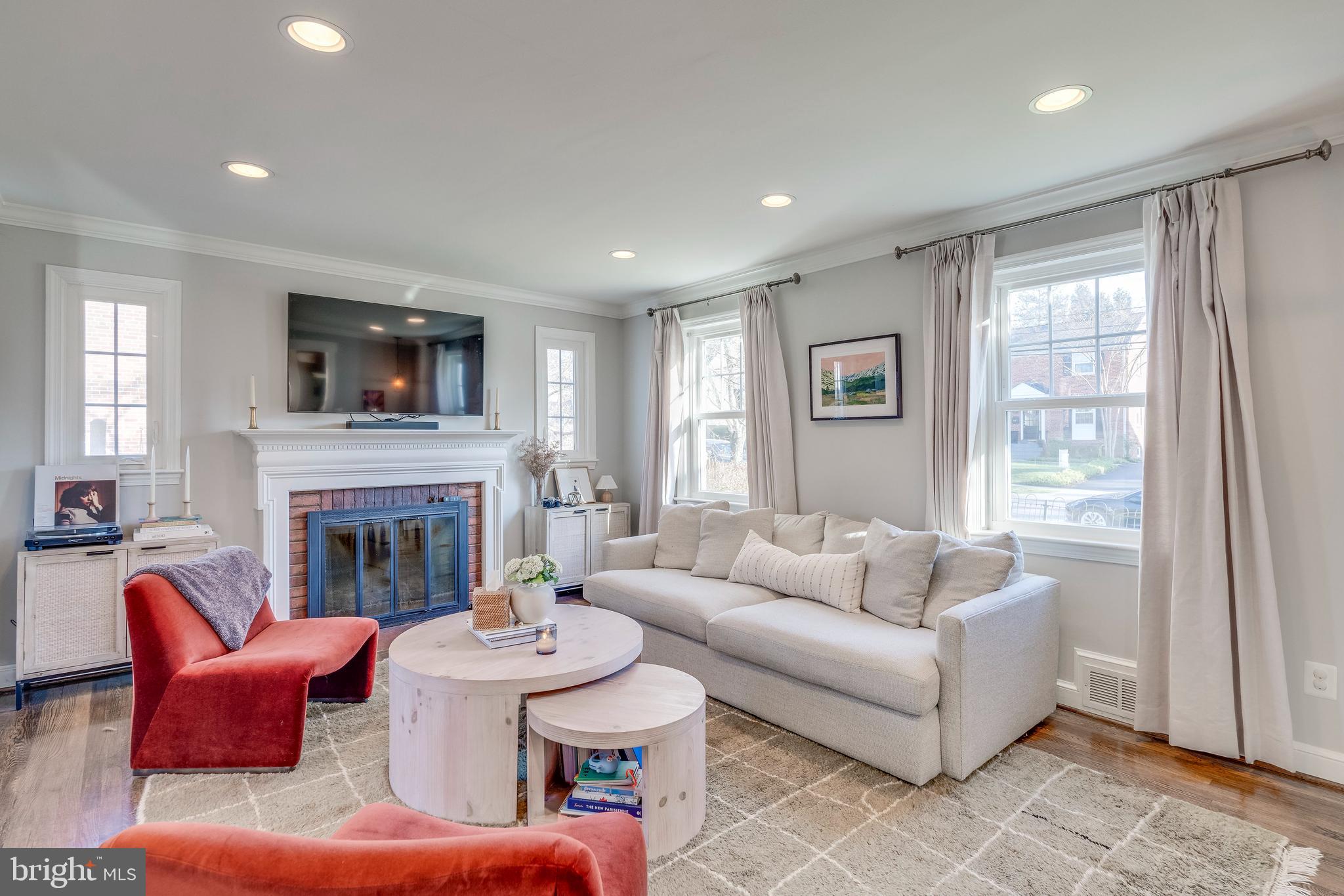 5909 Wilmett Road Bethesda, MD 20817 - Photo 7 of 40 Gallery Image 7