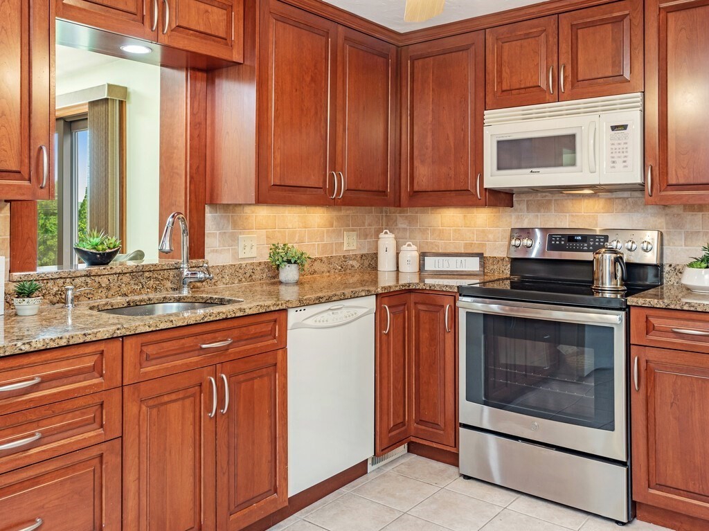 37 Ivernia Road Worcester, MA 01606 - Photo 13 of 41 Gallery Image 13
