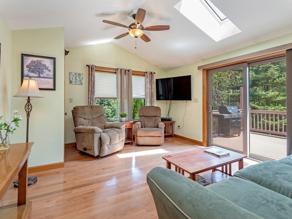 37 Ivernia Road Worcester, MA 01606 - Photo 15 of 41 Gallery Image 15