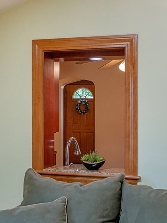 37 Ivernia Road Worcester, MA 01606 - Photo 17 of 41 Gallery Image 17