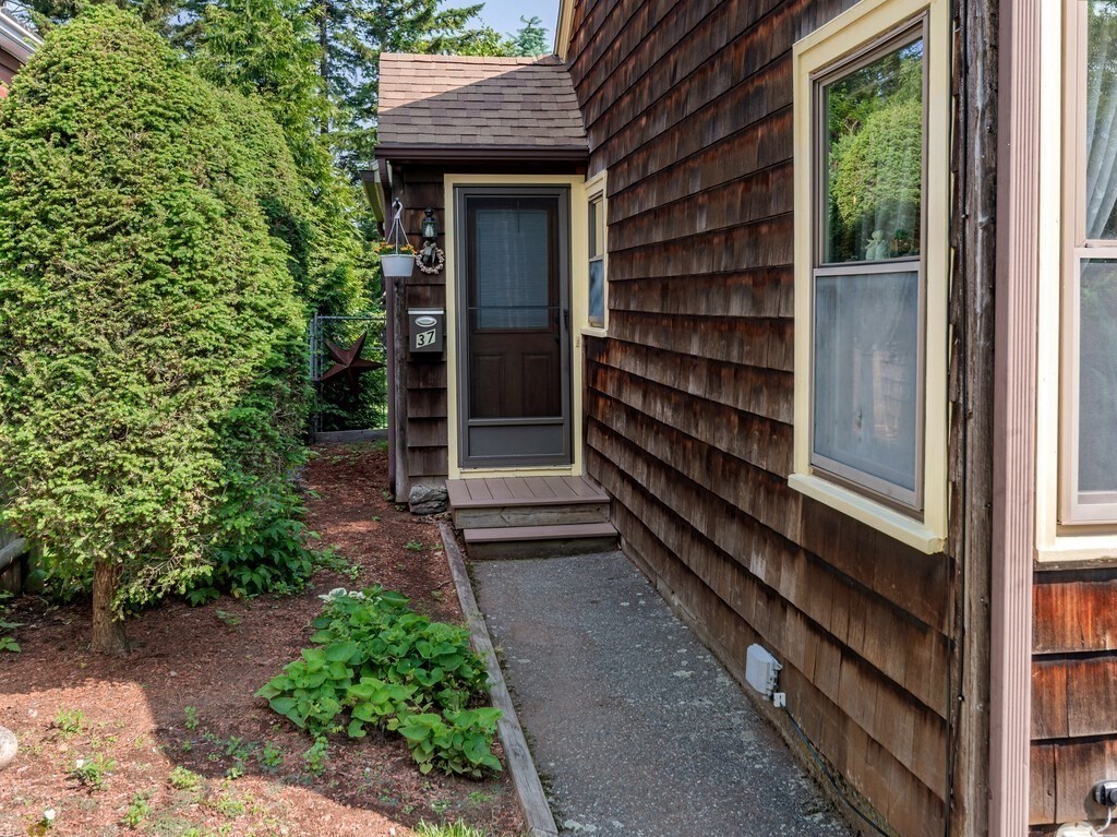 37 Ivernia Road Worcester, MA 01606 - Photo 37 of 41 Gallery Image 37