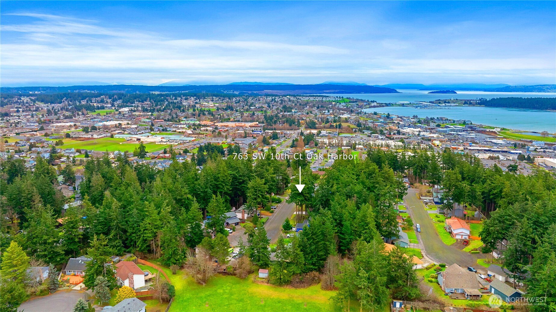 763 Southwest 10th Court Oak Harbor, WA 98277 - Photo 3 of 26