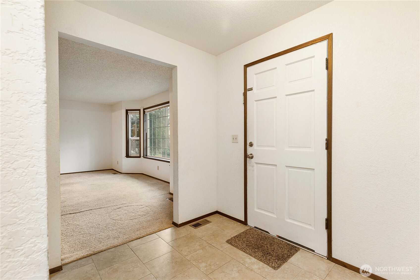 763 Southwest 10th Court Oak Harbor, WA 98277 - Photo 8 of 26