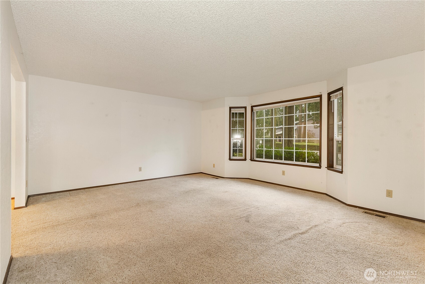 763 Southwest 10th Court Oak Harbor, WA 98277 - Photo 9 of 26