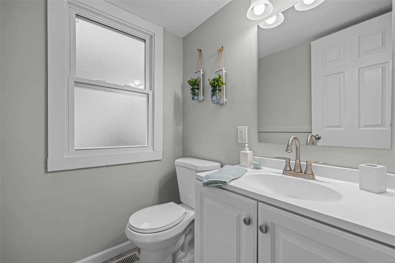 344 Bunker Hill Road Belleville, IL 62221 - Photo 9 of 39 Gallery Image 9