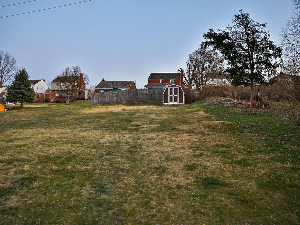 532 Old Farm Road Pittsburgh, PA 15234 - Photo 19 of 20