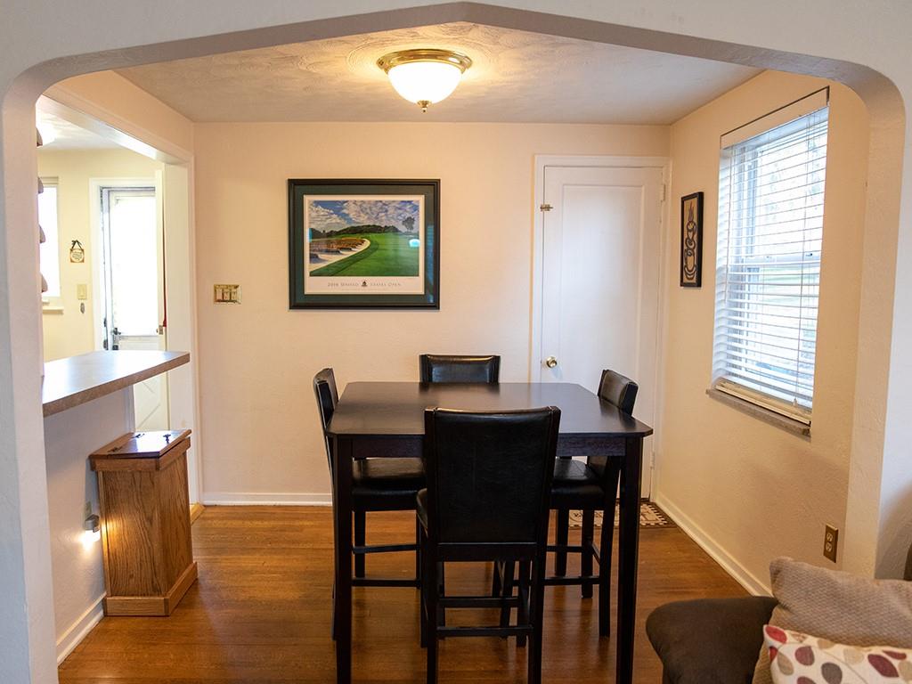 532 Old Farm Road Pittsburgh, PA 15234 - Photo 4 of 20