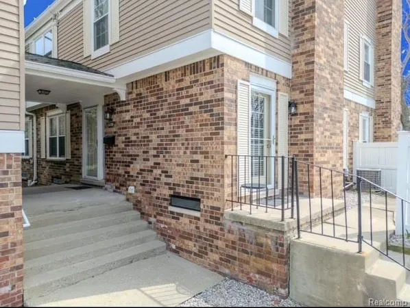 $2,750 | 41705 Broquet Drive, Northville, MI 48167