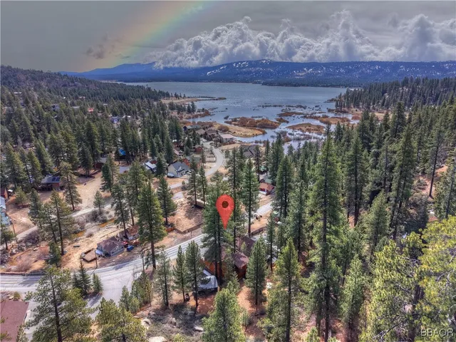 $1,100,000 | 39128 North Shore Drive, Fawnskin, CA 92333