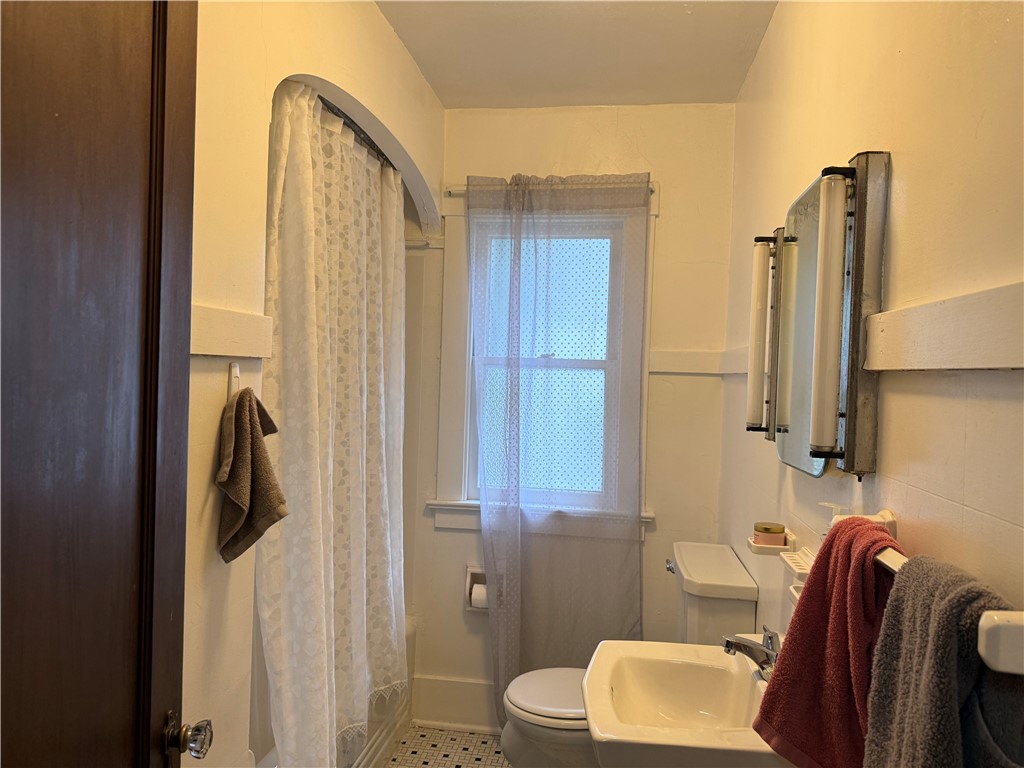 197 Rossiter Road Rochester, NY 14620 - Photo 9 of 18 Gallery Image 9