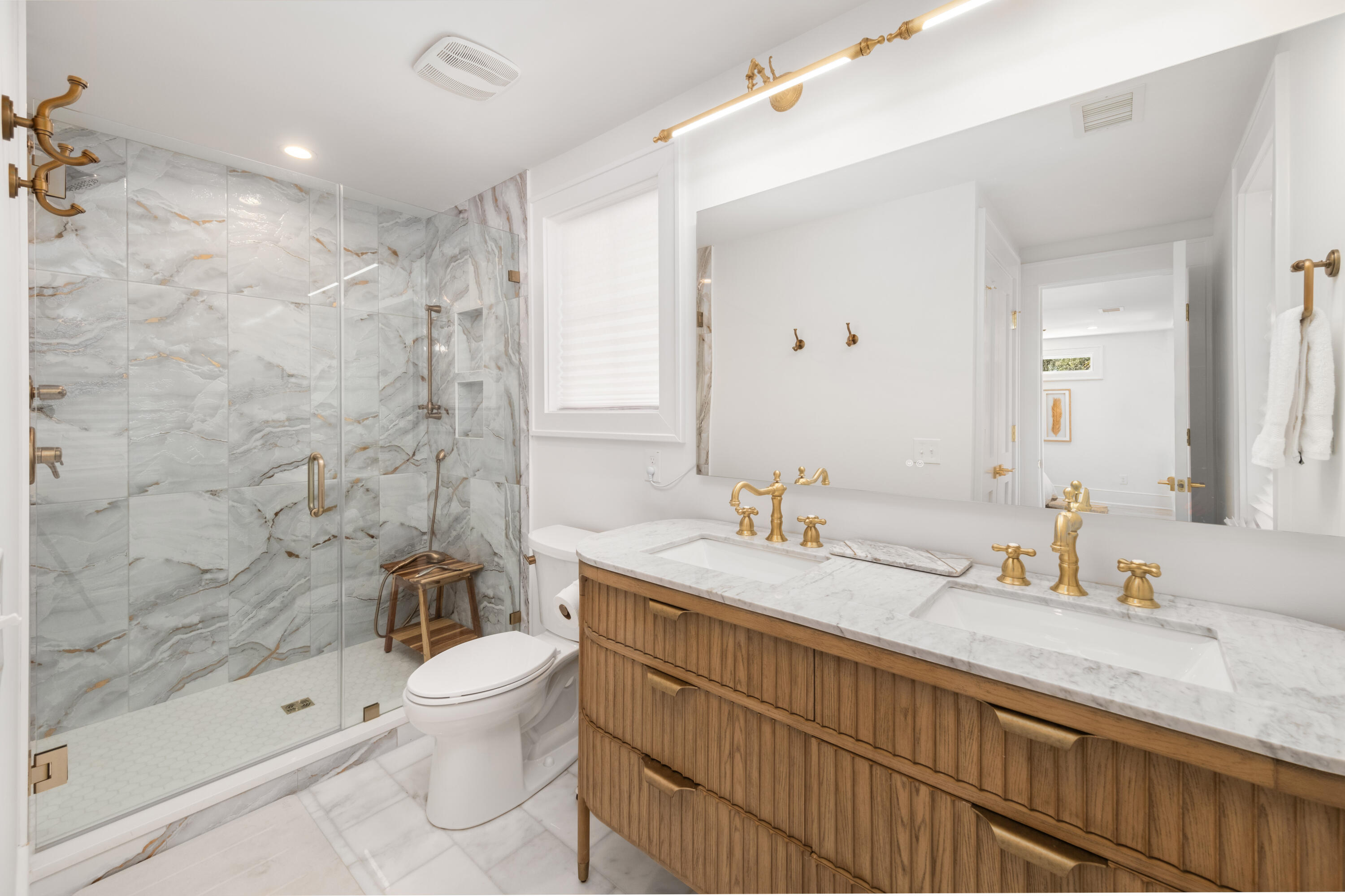 42 Battery Park Road Edisto Island, SC 29438 - Photo 11 of 59 42 Battery Park Rd_Eterna_Media-12