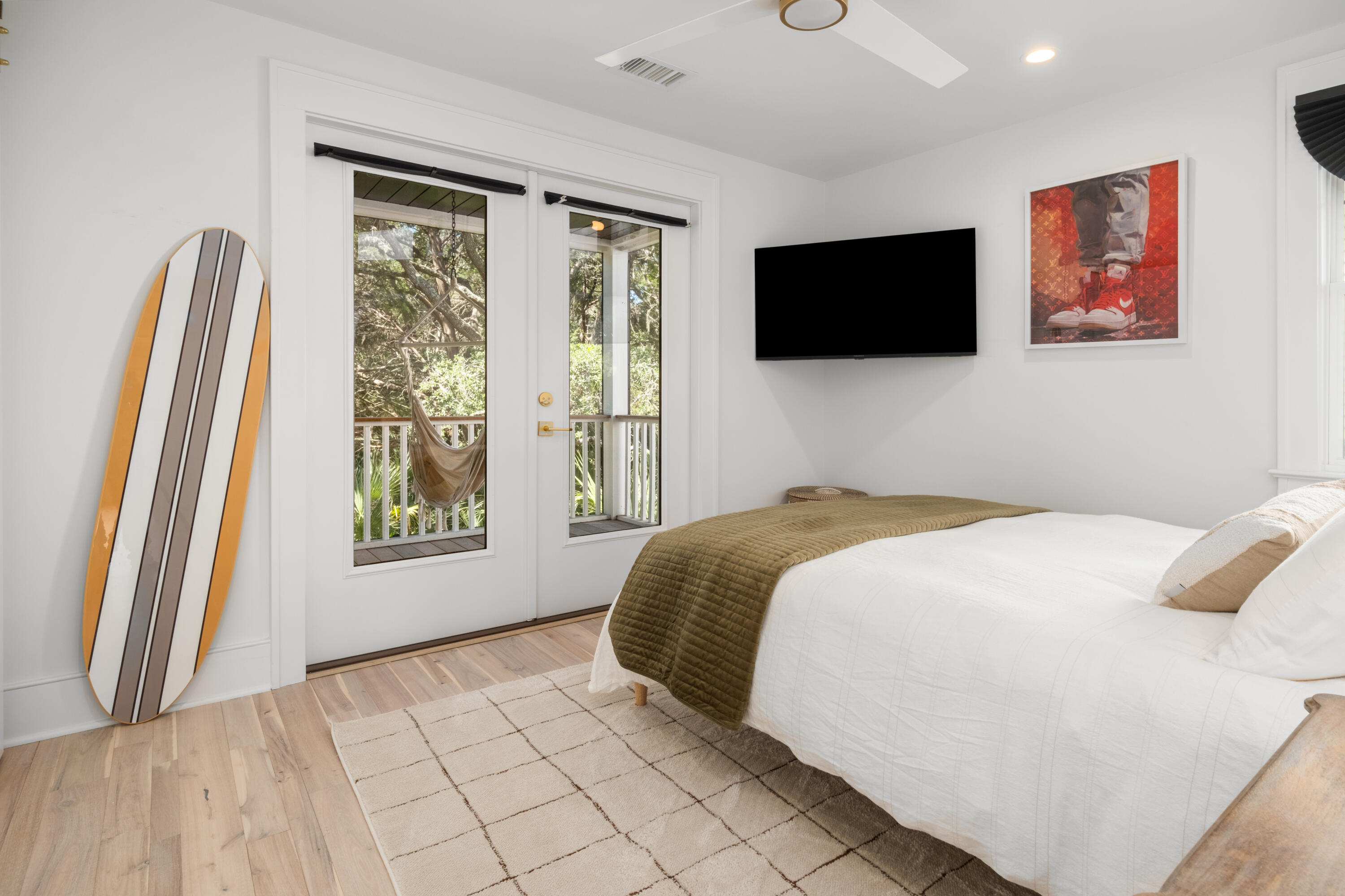 42 Battery Park Road Edisto Island, SC 29438 - Photo 18 of 59 42 Battery Park Rd_Eterna_Media-19