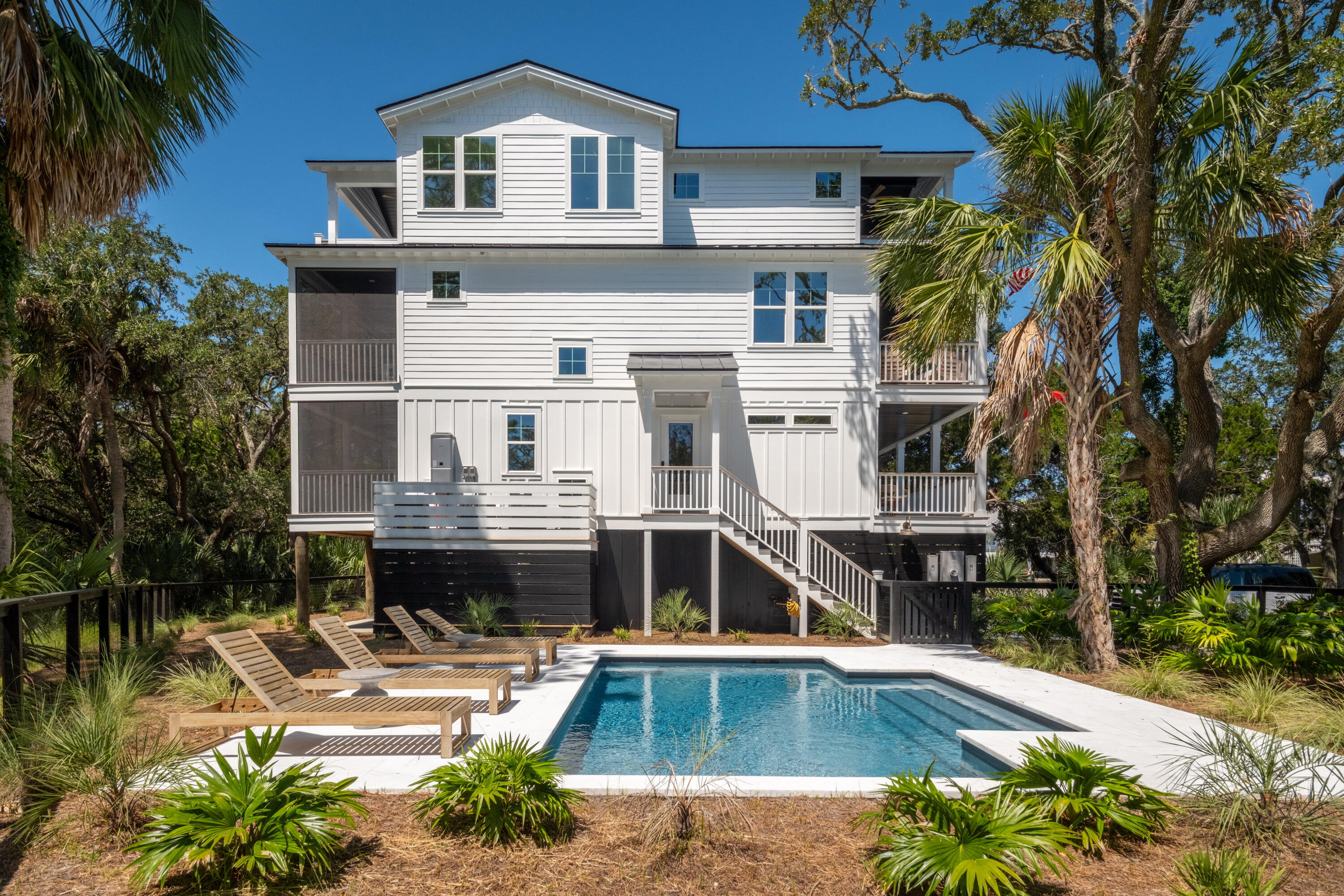 42 Battery Park Road Edisto Island, SC 29438 - Photo 6 of 59 42 Battery Park Rd_Eterna_Media-61