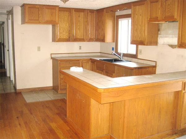 221 New Boston Road Sturbridge, MA 01566 - Photo 8 of 28 Gallery Image 8