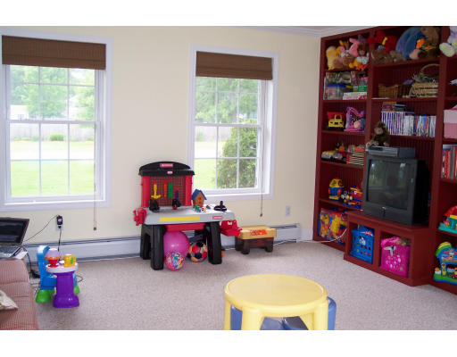 56 Miller Road Southwick, MA 01077 - Photo 13 of 14 Gallery Image 13
