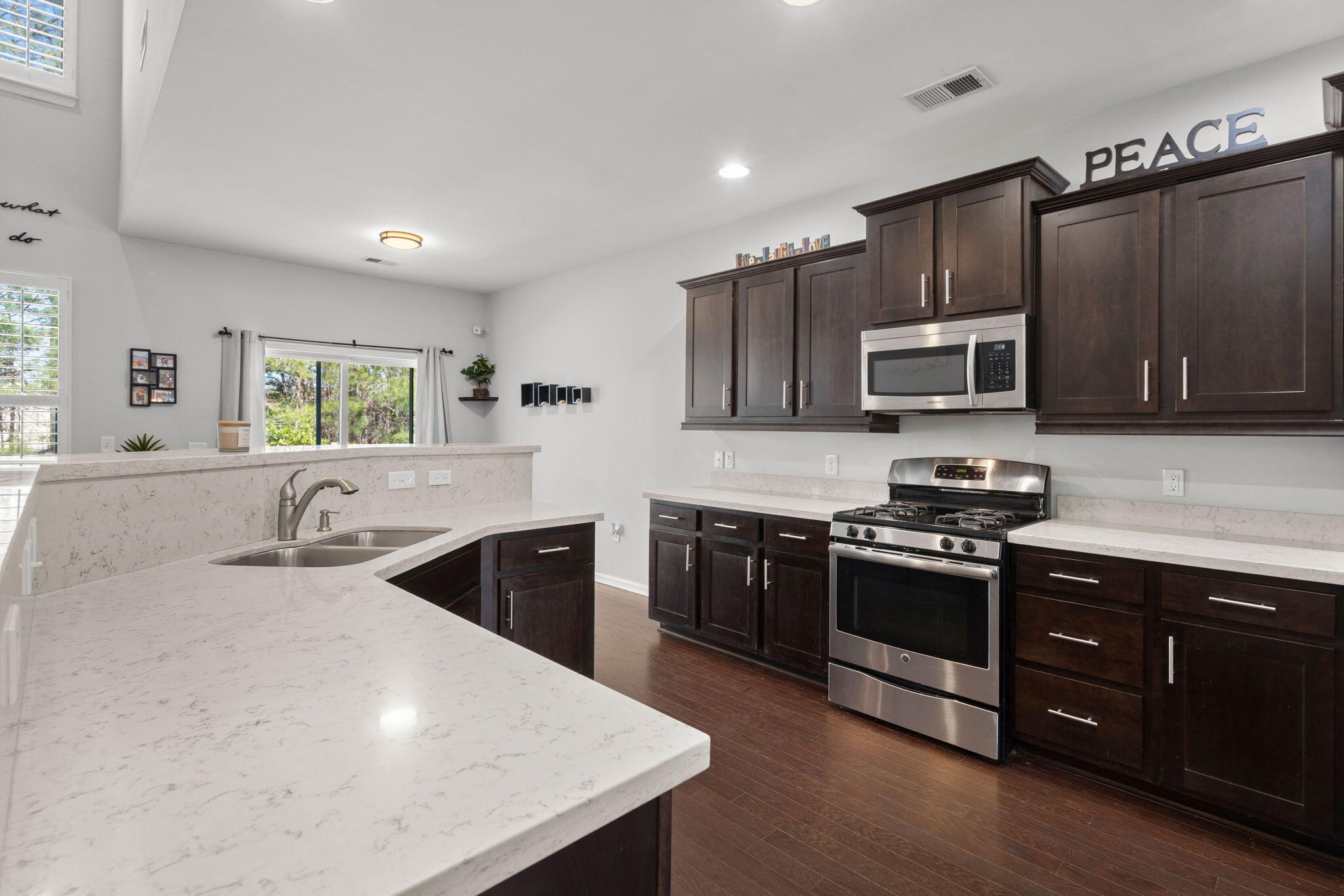 206 Alpine Road Summerville, SC 29485 - Photo 14 of 42 15