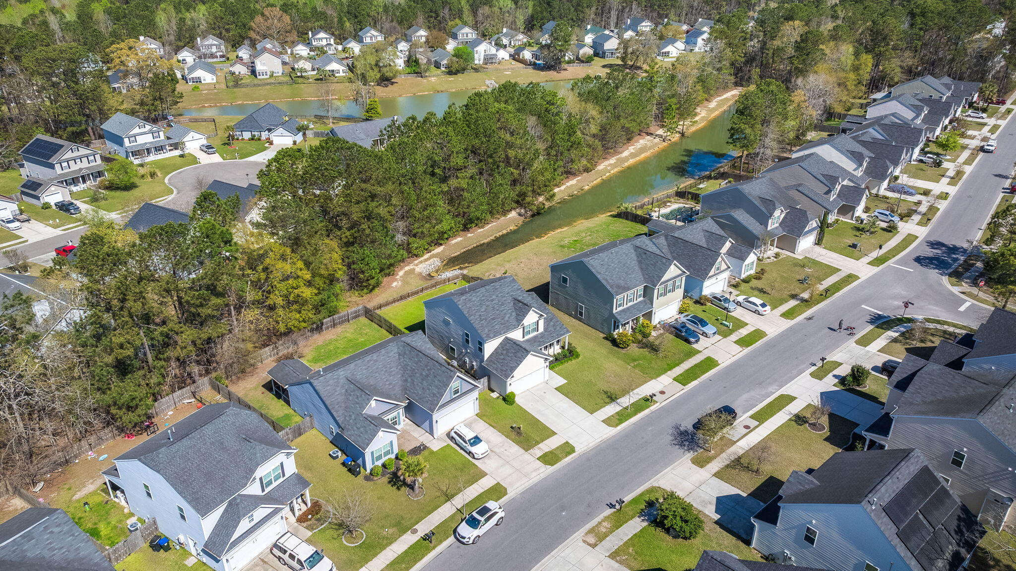 206 Alpine Road Summerville, SC 29485 - Photo 4 of 42 5