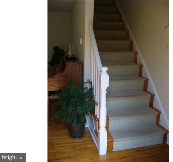 7 Hurst Road Wilmington, DE 19803 - Photo 5 of 20 Foyer