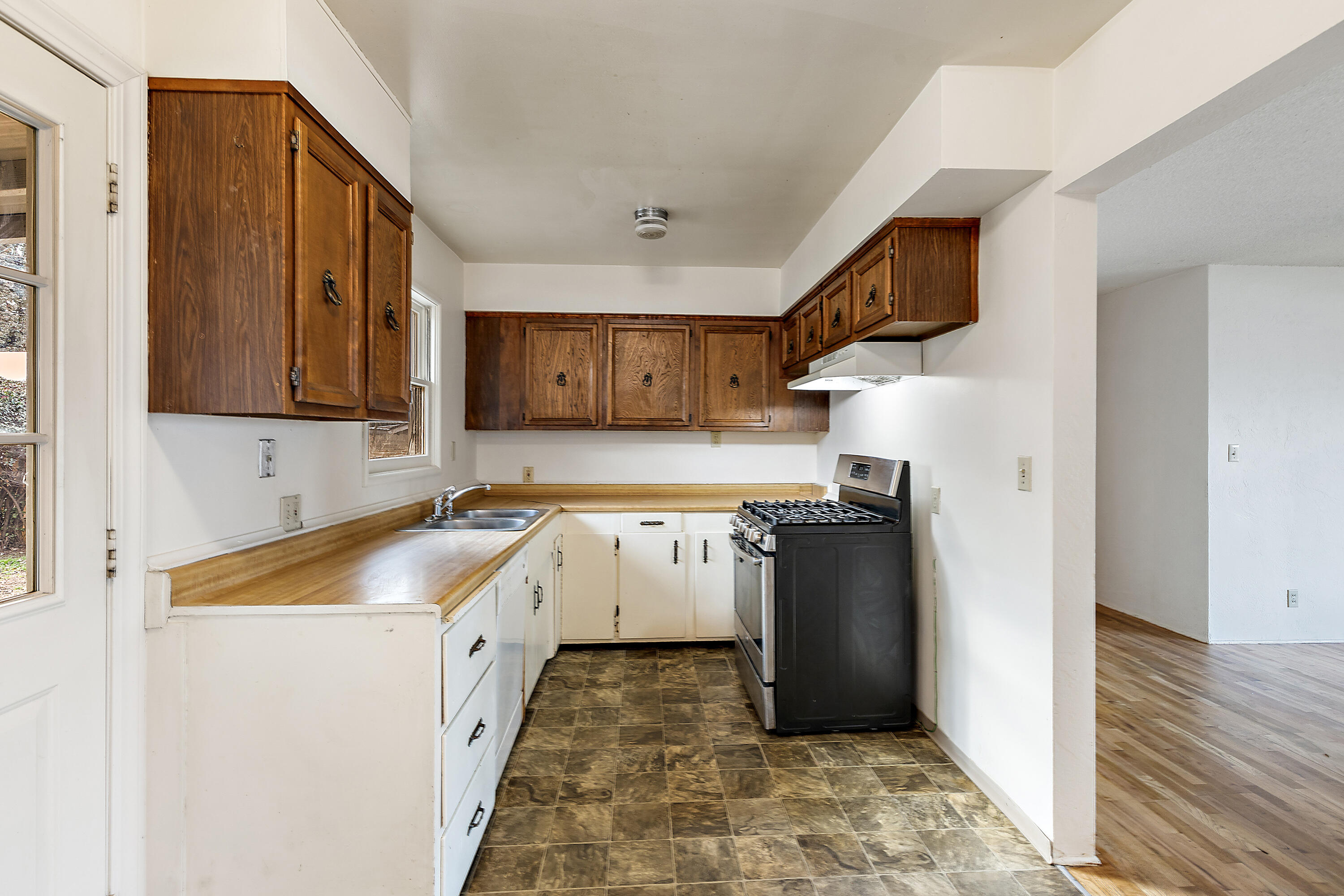 1484 Ridge Way Medford, OR 97504 - Photo 12 of 29 RW(20)