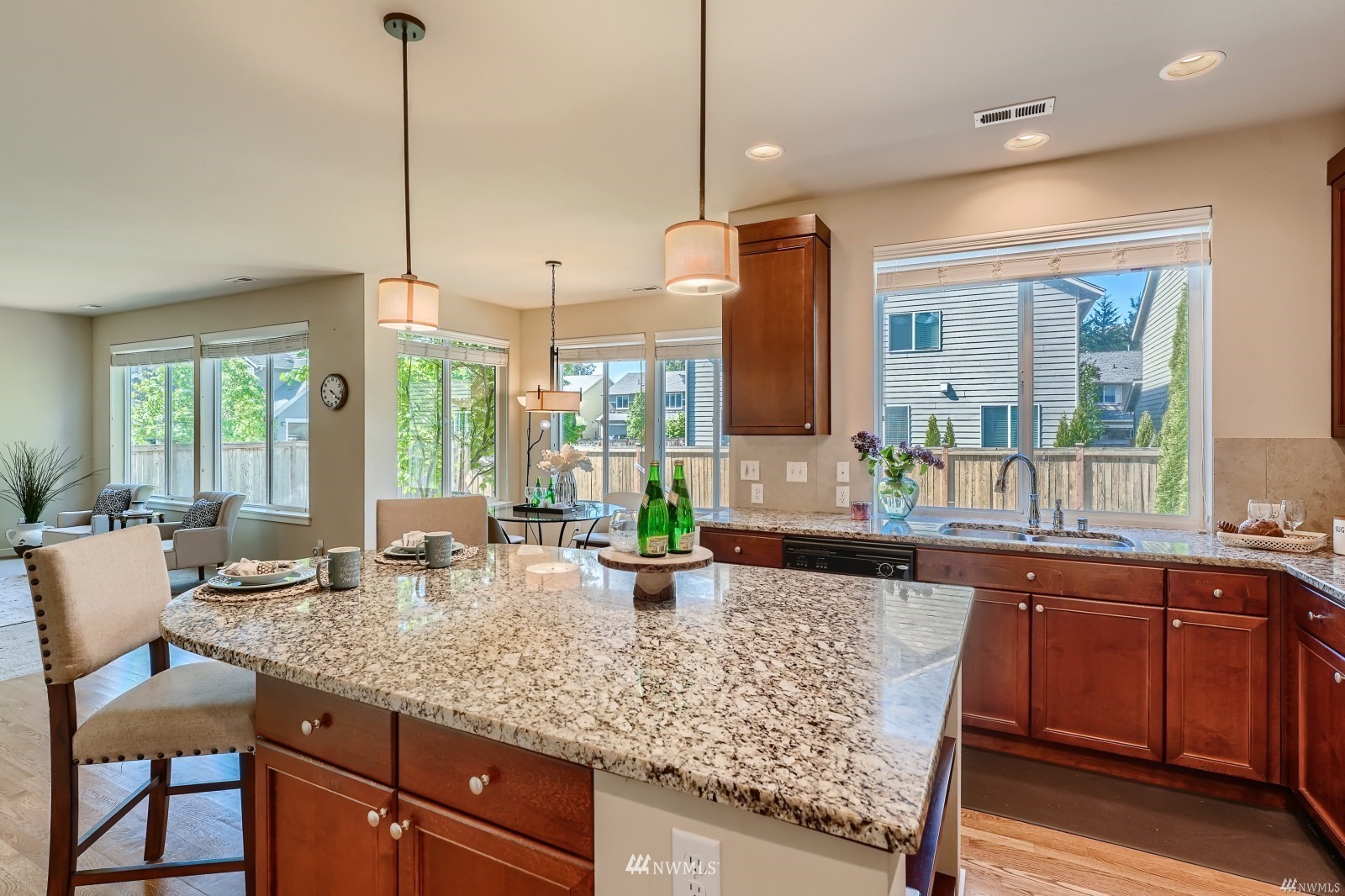 4804 Northeast 2nd Place Renton, WA 98059 - Photo 8 of 23