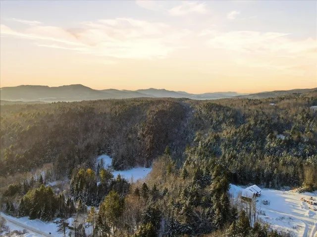$334,000 | 1910 Stevens Brook Road, Duxbury, VT 05676