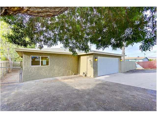9374 Rigsby Drive Santee, CA 92071 - Photo 4 of 18 Gallery Image 4