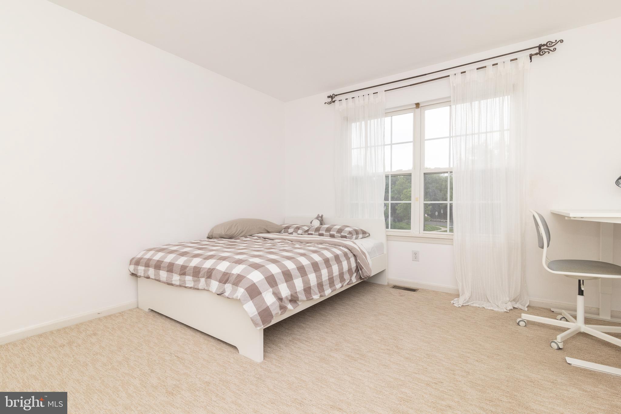 2 York Road Princeton Junction, NJ 08550 - Photo 27 of 36