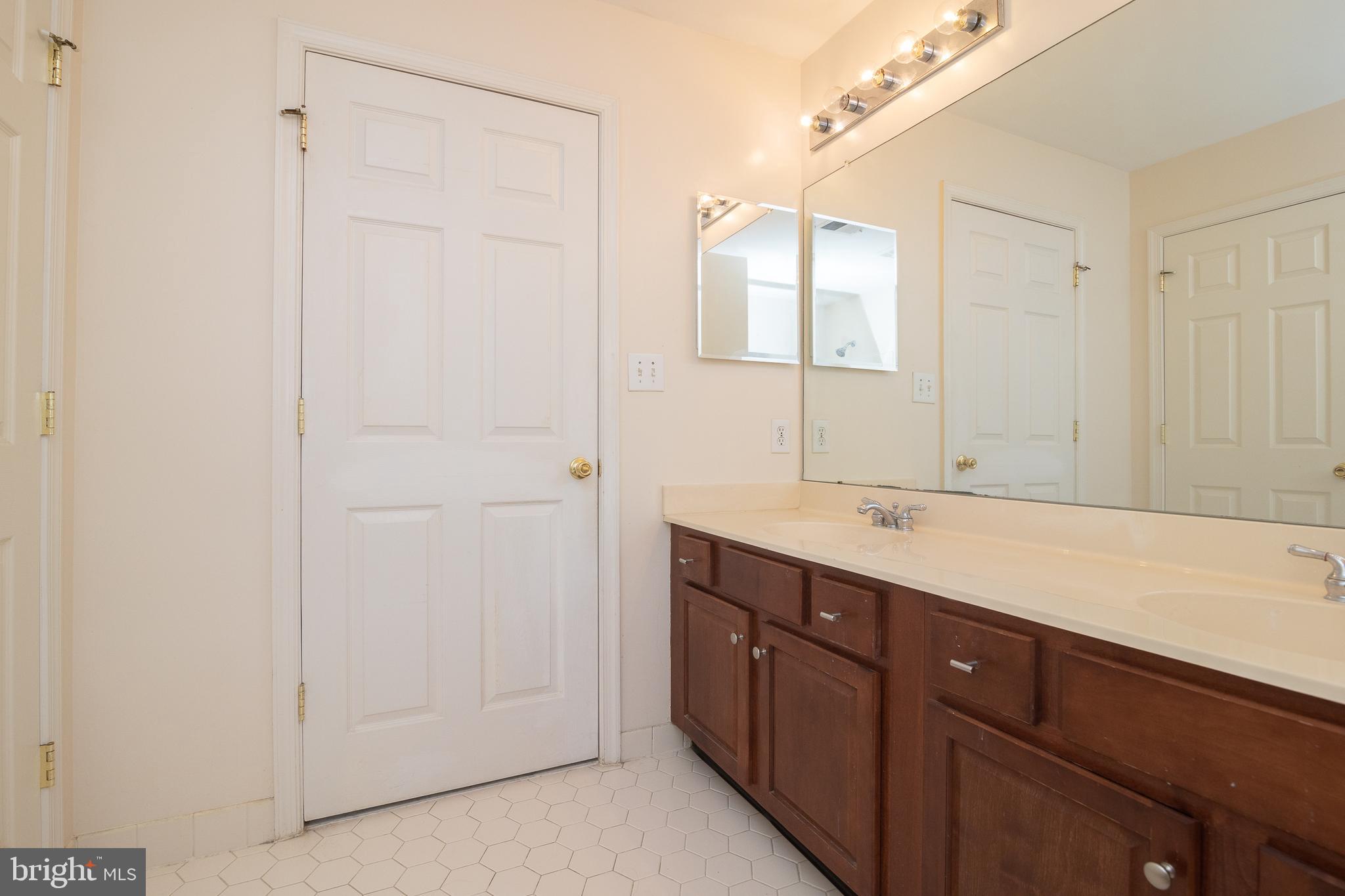 2 York Road Princeton Junction, NJ 08550 - Photo 29 of 36