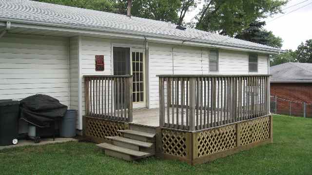 2214 West Overhill Road Peoria, IL 61615 - Photo 2 of 9 Gallery Image 2